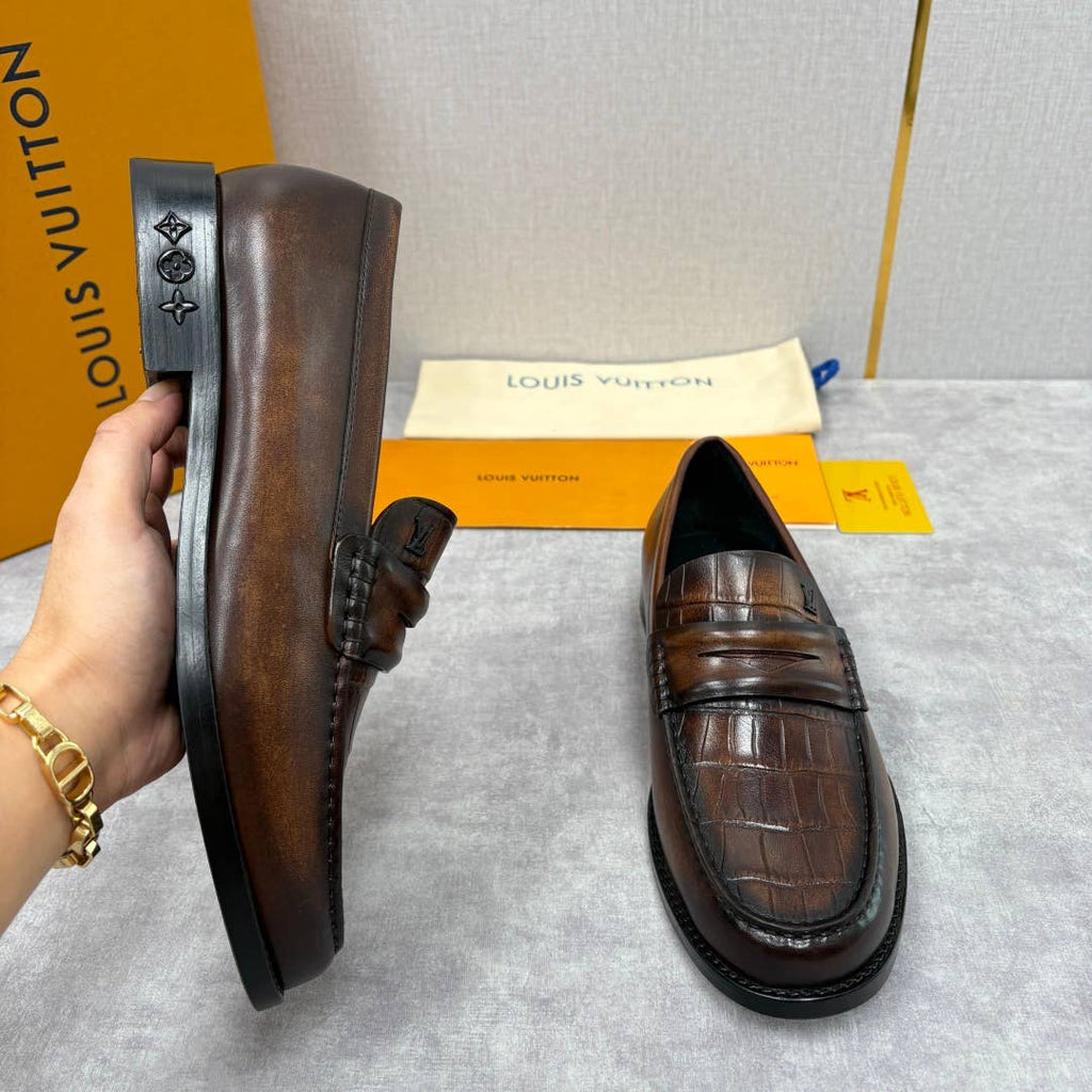 alligator-embossed leather loafers