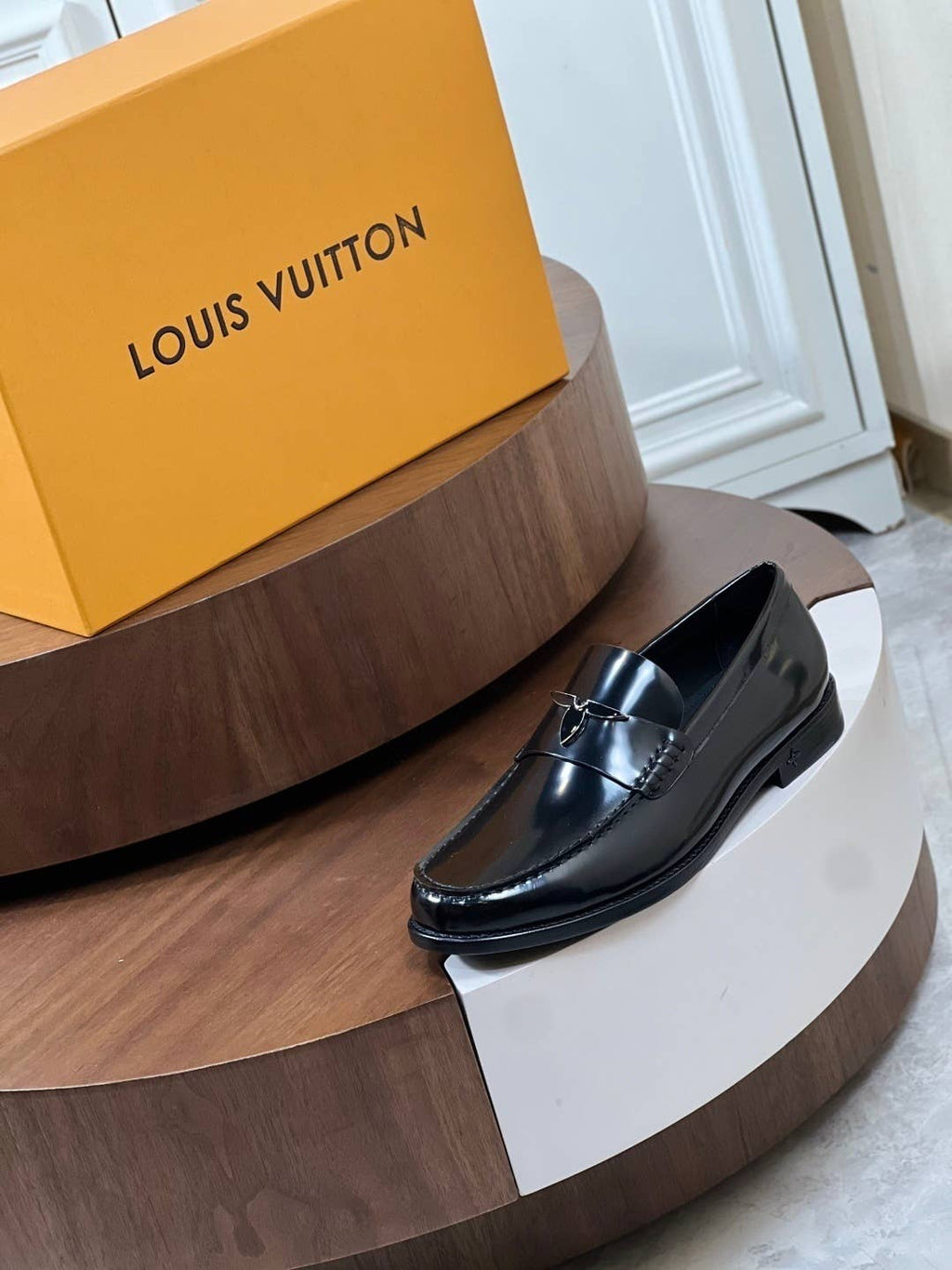 LV Oxford loafer