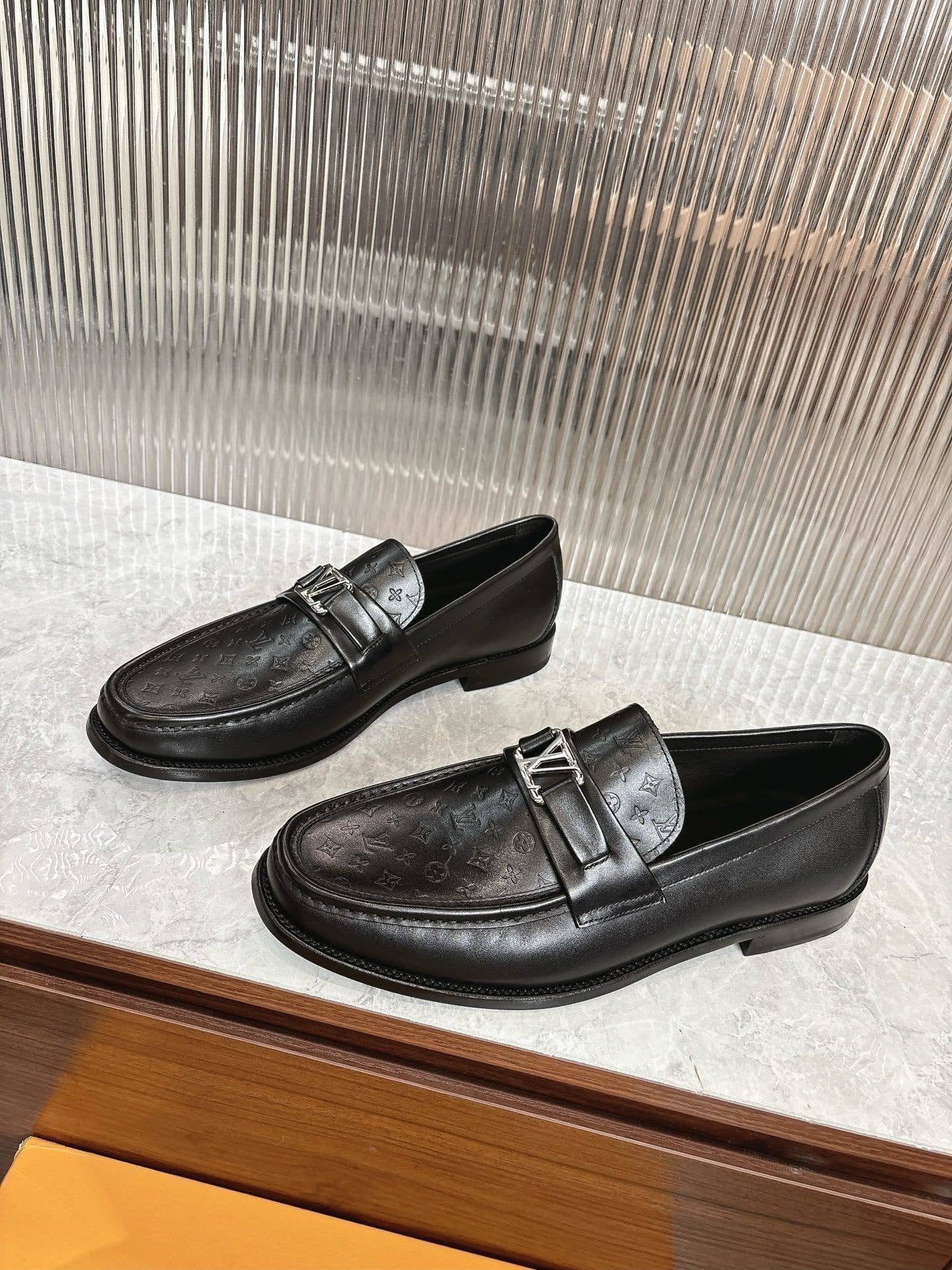 Major Loafer