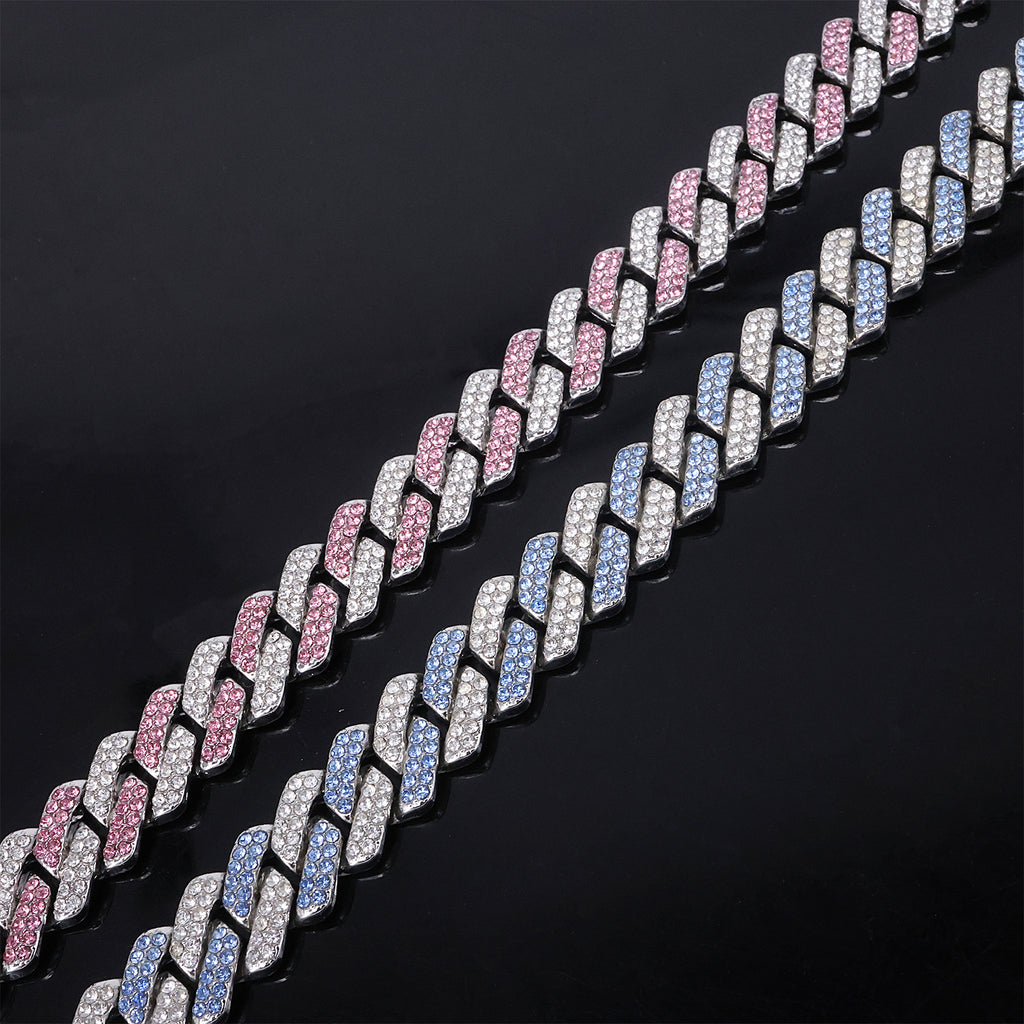 Mens Alloy Necklace With A Hinged Clasp And A Diamond-Patterned